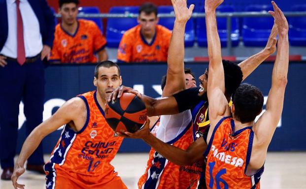 Derrick Williams y Dubljevic lideran el asalto del Valencia Basket al Palau