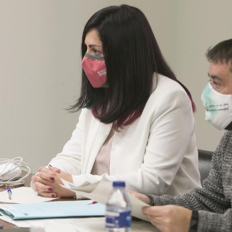 La nueva gerente de la EMT pretende «seguir el legado» de su predecesor despedido