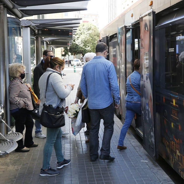 La Audiencia condena a la EMT a pagar 47.000 euros a una viajera por una caída