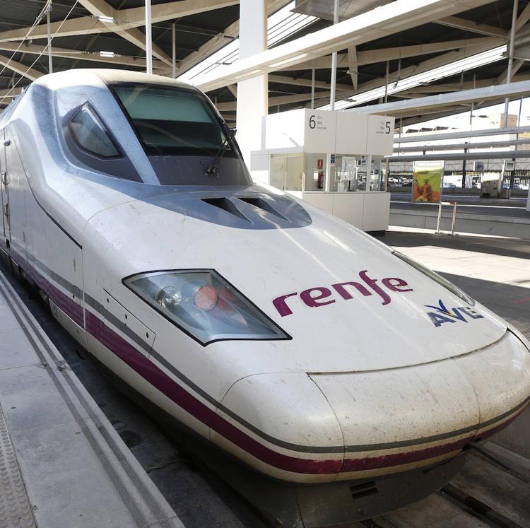 AVE Madrid-Valencia: del volumen de negocio de 1.400 millones a la ausencia de cifras