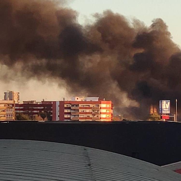 El siniestro obliga a sacar a la calle autobuses de reserva