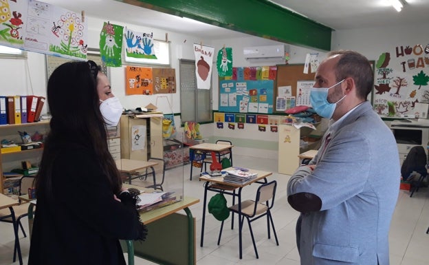La Diputación subveciona el transporte a 4 niños de Alfarresí que acuden al colegio de Benissuera
