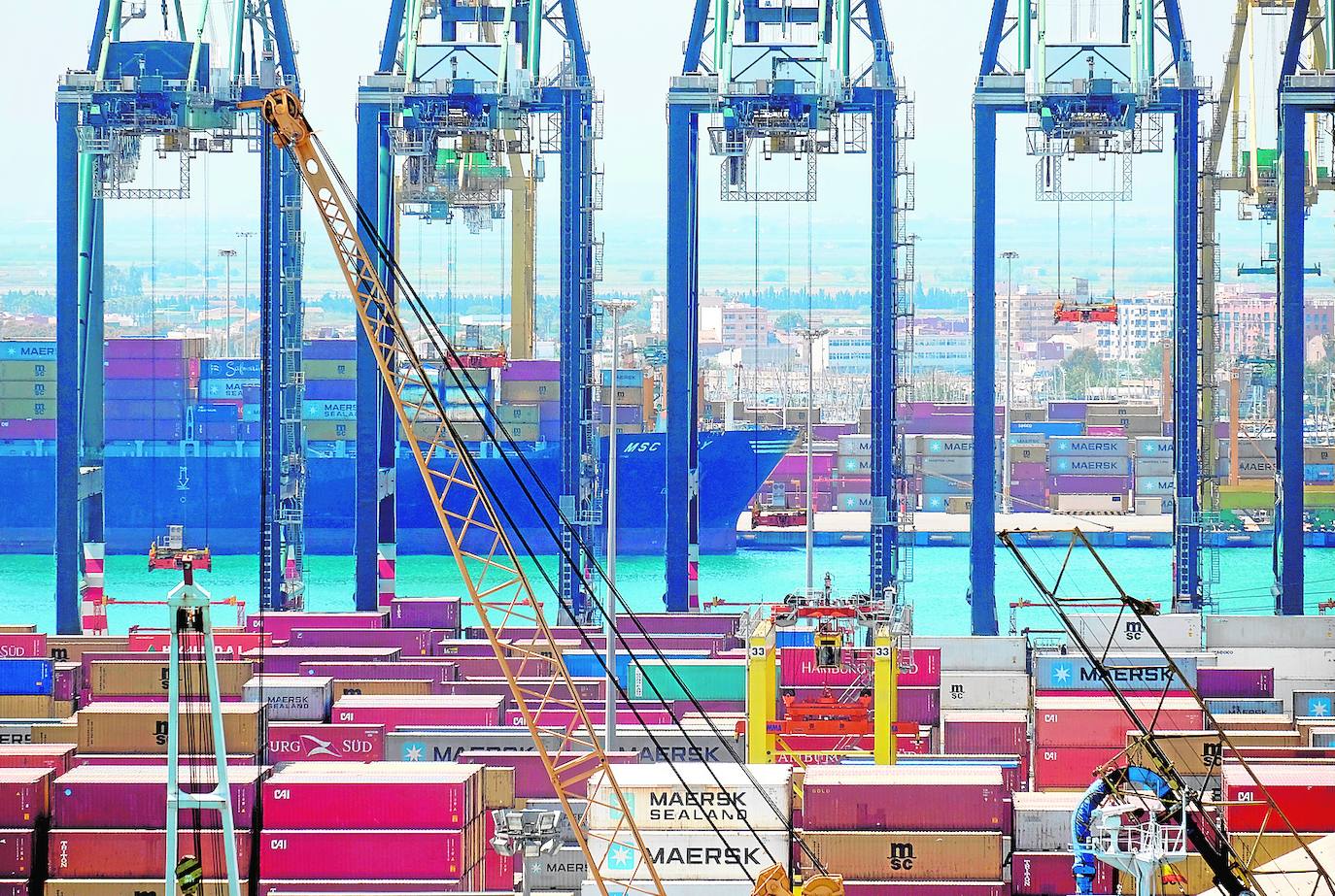 La resolución sobre la terminal de la ampliación norte del Puerto se retrasa hasta febrero