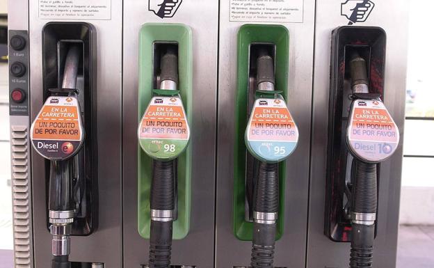 Las petroleras avisan del alza de combustibles con el nuevo fondo eléctrico