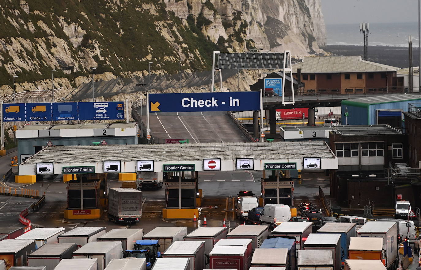 Colapso en la frontera entre Francia y Reino Unido por el Covid-19 y el Brexit