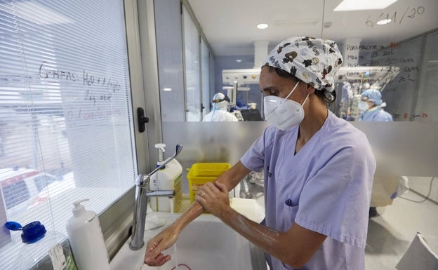 Dos fallecidos y 249 nuevos contagios en la provincia de Alicante tras el fin de semana