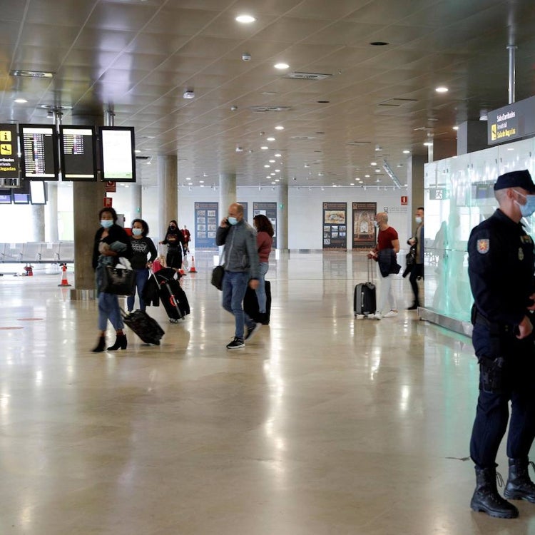 Diez mil agentes blindarán el cierre perimetral y un grupo especial vigilará las fiestas