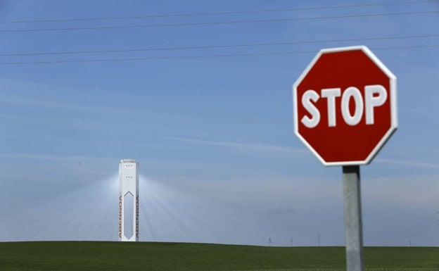 La Generalitat paraliza la operación del crédito a Abengoa y asume que el traslado no se realizará