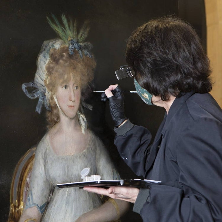 Elisa Mora devuelve su esplendor a 'La condesa de Chinchón', «el mejor retrato de Goya»
