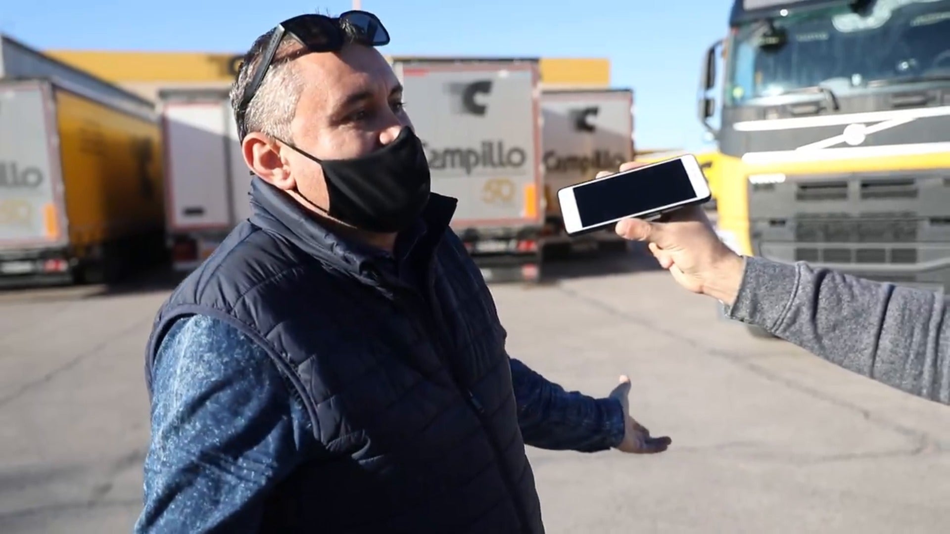 Constantin Rujoiu relata su experiencia como afectado por el bloqueo de Reino Unido