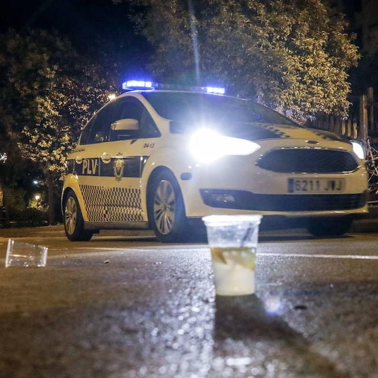 Medio centenar de denuncias por saltarse el toque de queda en Valencia durante la Nochebuena
