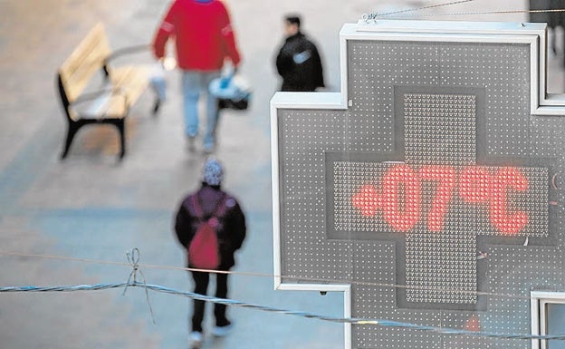 El aeropuerto de Alicante registra una temperatura mínima de 0,2 ºC, la más baja desde hace cuatro años