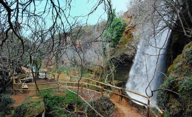 Cuatro excursiones para hacer en familia en La Canal de Navarrés