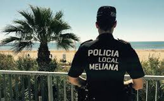 La Policía Local de Meliana salva la vida a una mujer que sufrió un paro cardíaco