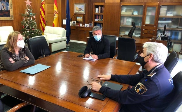 La Policía Local de Xàbia reforzará el servicio en Nochevieja para controlar el cumplimiento de las medidas frente al Covid