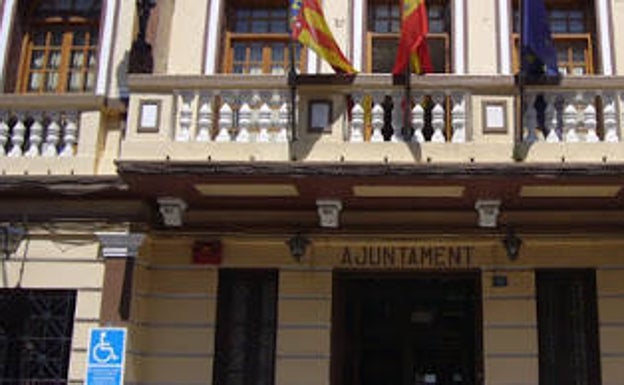 El PP de la Pobla de Vallbona presentará una moción para impedir que se retire la figura del Cristo del consistorio