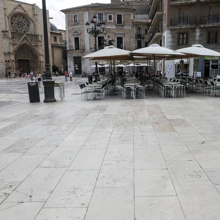 Hostelería cerrada desde las cinco, toque de queda a las diez y 29 pueblos blindados