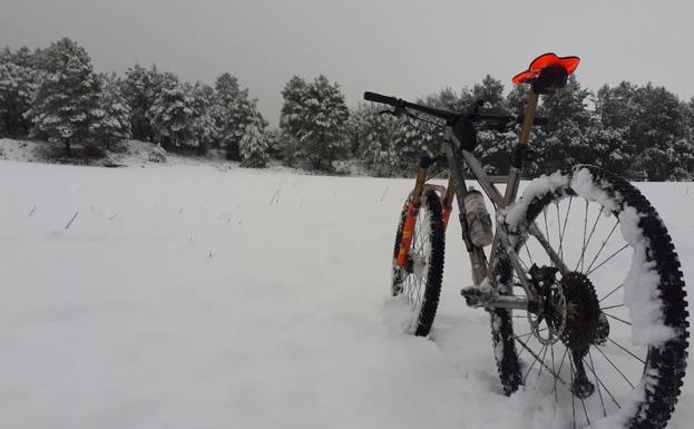 Morella recomienda no acceder a la localidad mientras dure la nevada si no es «estrictamente necesario»