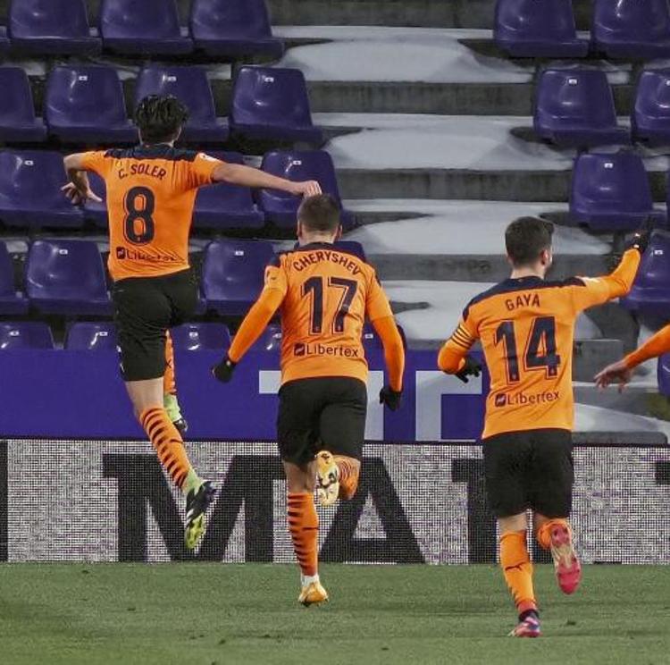 Vídeo: Soler guía al Valencia en Pucela