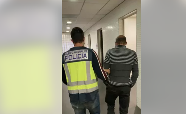 Detenido en Alicante por cometer un abuso sexual, robar en 3 establecimientos y llevarse las cajas registradoras