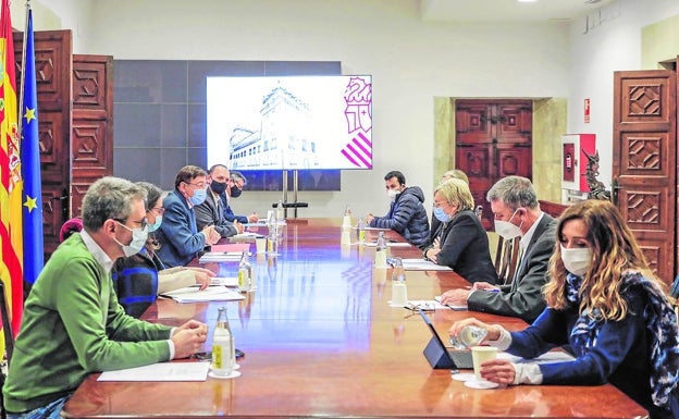 El Botánico completa en plena pandemia el nombramiento de sus 138 altos cargos