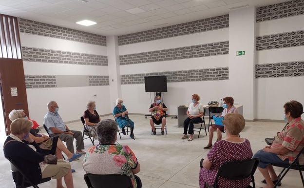 Un total de 200 personas mayores de la Safor participan en el programa de envejecimiento activo