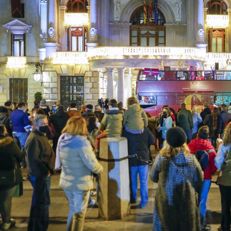 Dos empresas de la cabalgata enviaron las ofertas dos días antes de iniciarse el concurso