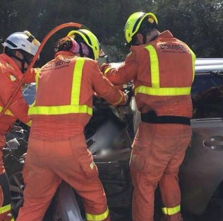 Los bomberos de Valencia denuncian falta de ropa de abrigo