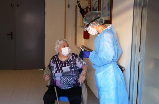 Illa prioriza a la Comunitat pero sólo envía 605 vacunas más