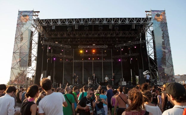 Tavernes tendrá que pagar 81.000 euros a 27 vecinos por las molestias de los festivales