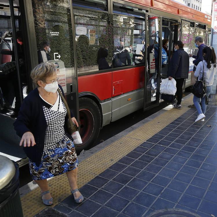 Cs denuncia el rechazo a contratar más conductores de la EMT