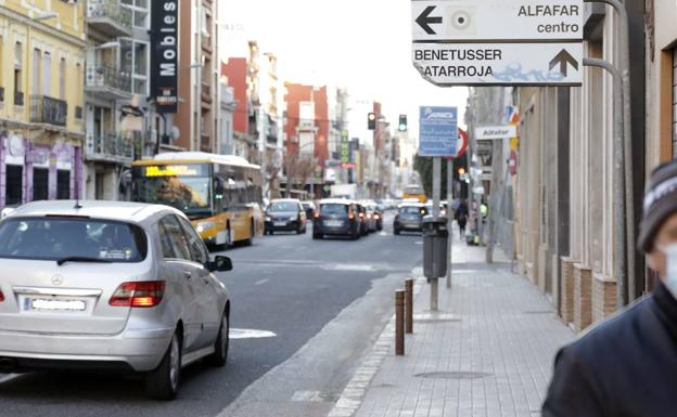 La Policía de la Generalitat activa un operativo especial el fin de semana en las áreas comerciales de l'Horta Sud