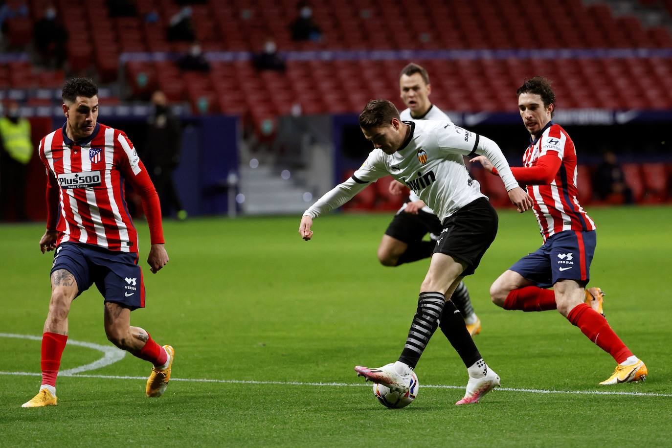 El Atlético de Madrid - Valencia, en imágenes