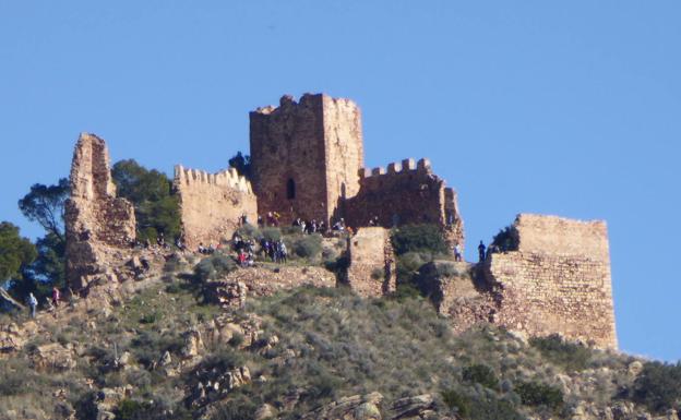 El Castillo de Serra, lleno de gente en plena tercera ola del coronavirus