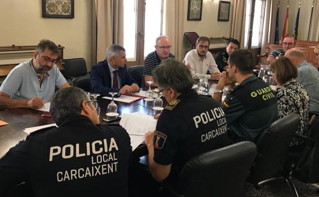 Carcaixent se queda con dos policías en un turno por las bajas