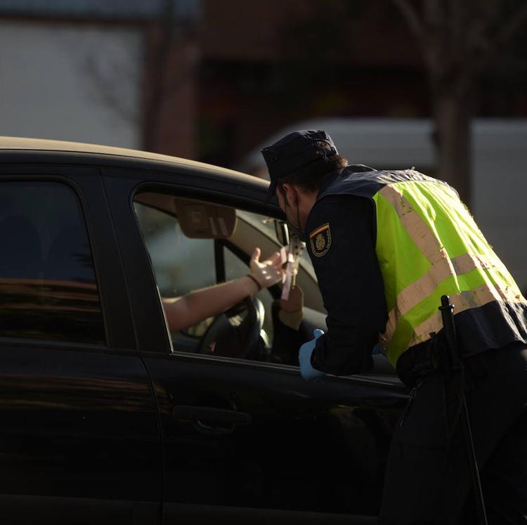 Roban y estafan a un familiar aprovechando que estaba ingresado con coronavirus