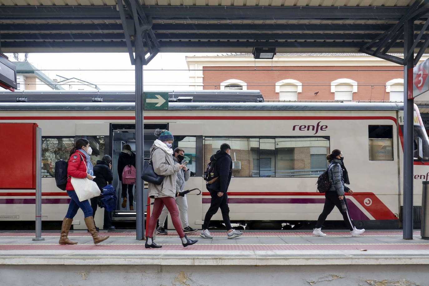 Los maquinistas convocan cinco jornadas de huelga en Renfe