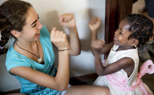 'Una luz en la oscuridad', un recorrido por la educación africana