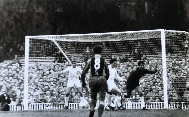 Arnal y su trayectoria en Mestalla