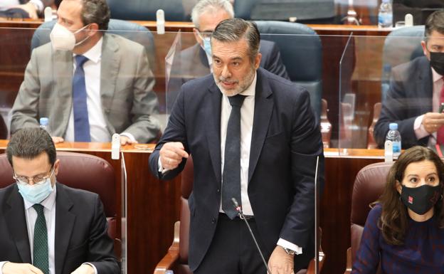 Casado niega contactos del PP con Bárcenas a través de Enrique López