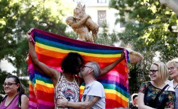 Qué es la Ley Zerolo, la propuesta del PSOE contra la discriminación de minorías y grupos vulnerables