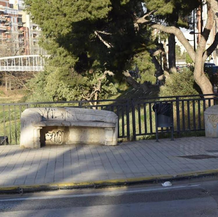 La plaza del Ayuntamiento de Valencia reaparece en Paiporta