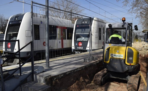 Inician las obras de accesibilidad y seguridad en los pasos entre andenes de la estación Seminari-CEU