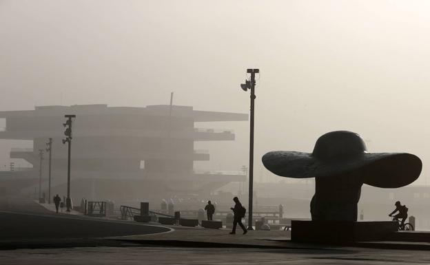 El tiempo en la Comunitat: sigue la niebla y bajan las temperaturas