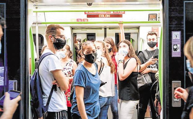 Los objetos que más pierden los valencianos en el metro y el tranvía