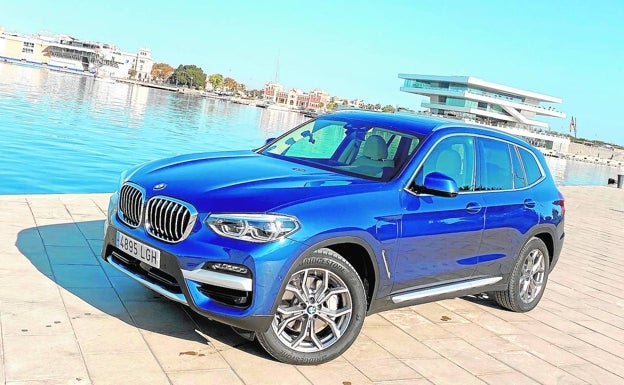 BMW X3 30e: Todo por la etiqueta cero