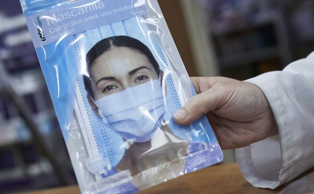 Expertos descubren el efecto que produce la humedad que se crea dentro de la mascarilla