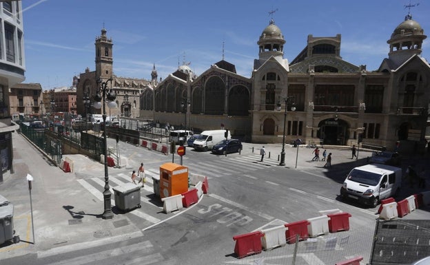 La reforma de plazas en Ciutat Vella centro afectará al menos a 70 calles y 1.700 negocios