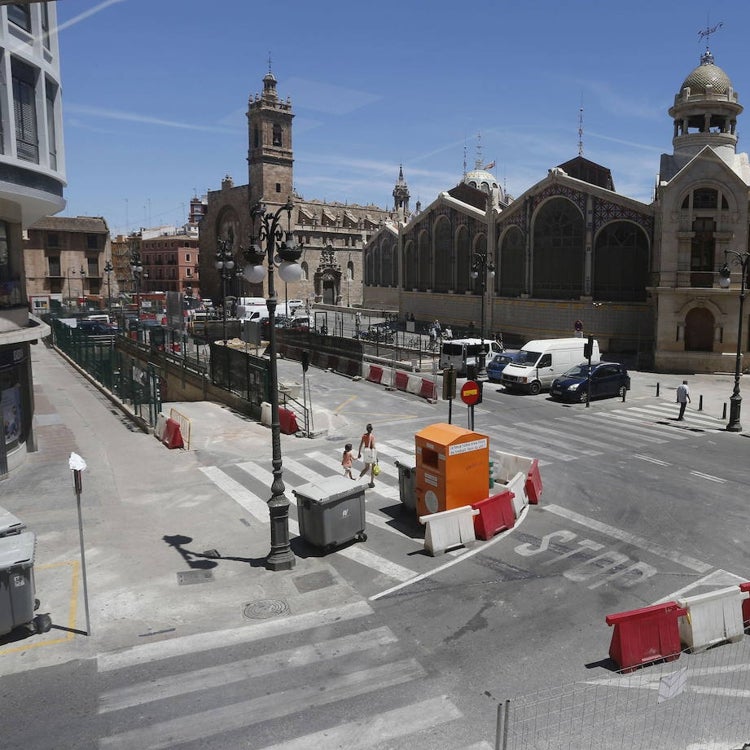 La reforma de plazas en Ciutat Vella centro afectará al menos a 70 calles y 1.700 negocios
