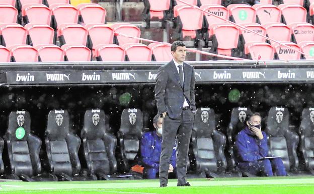 Javi Gracia se queda sin excusas en el Valencia